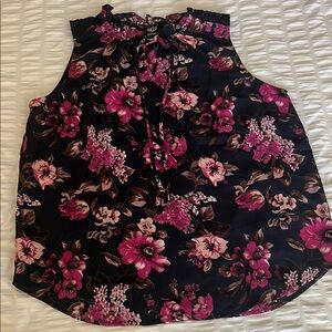 Bobeau Women's Sleeveless Floral Blouse - NWOT - Large